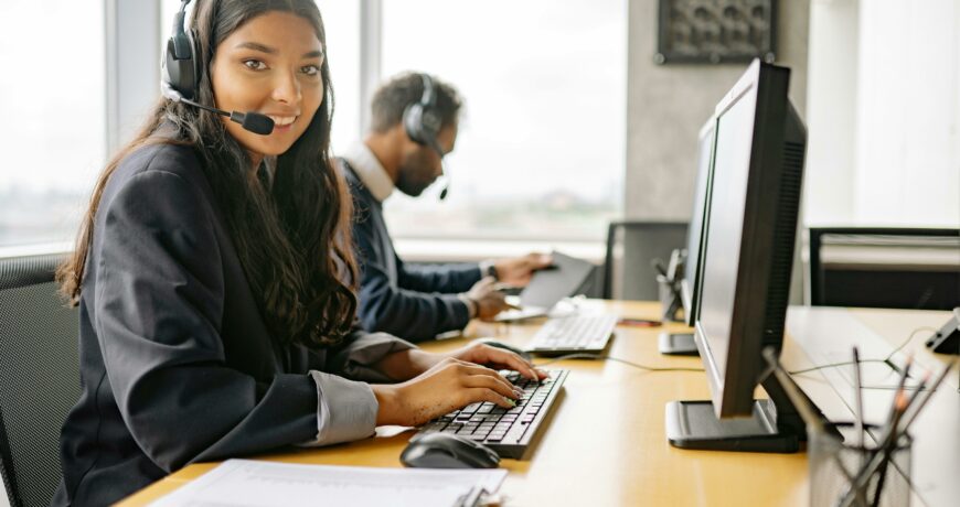 Découvrez comment choisir les meilleurs écouteurs, casques ou enceintes en 2025 selon vos besoins : qualité sonore, autonomie, usage quotidien