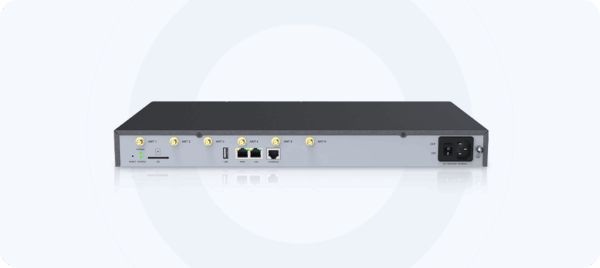 Boîtier IPBX VoIP Yeastar Série P avec connectiques réseau, conçu pour centraliser les communications d’entreprise.