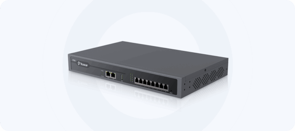 Boîtier IPBX VoIP Yeastar Série P550 pour entreprises, avec ports RJ et interface de gestion intégrée.